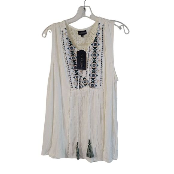 Blue and White Sleeveless Embellished Blouse - Picture 2 of 5